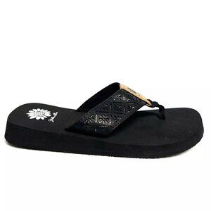 Yellow Box Womens Griselda Sandal Black Size 7.5 M